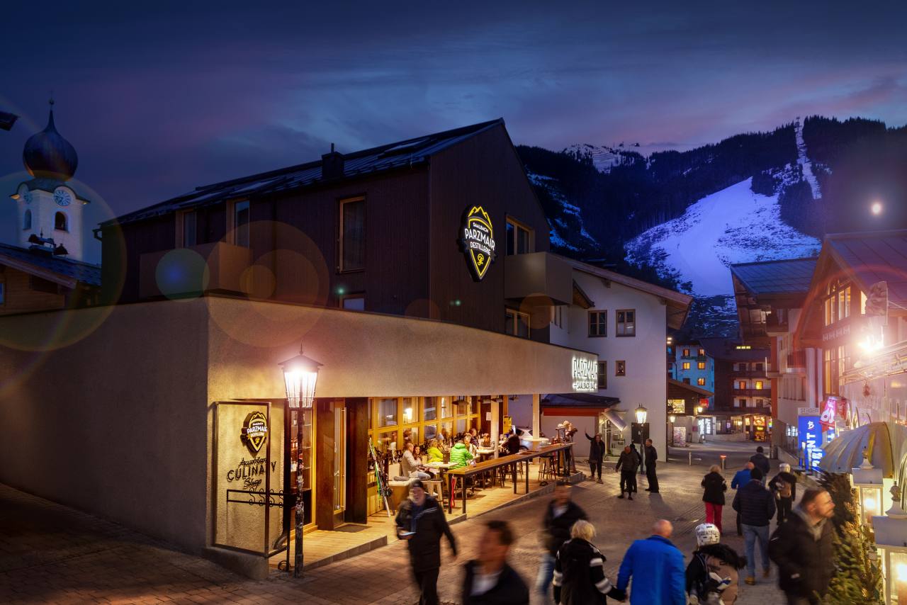 Parzmair Saalbach bar, Foto 1 von 7