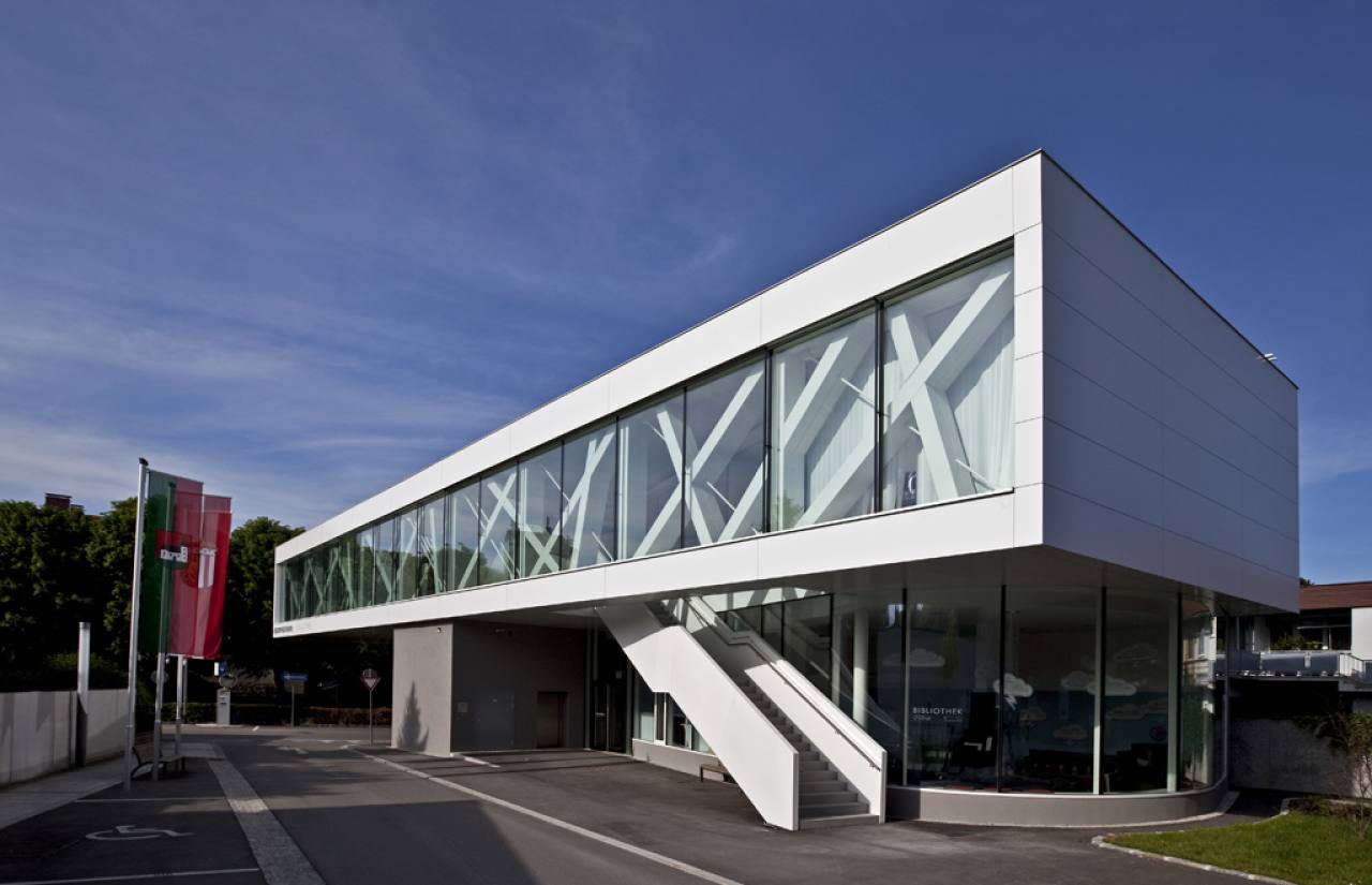 Kulturzentrum-Bibliothek, Foto 3 von 6