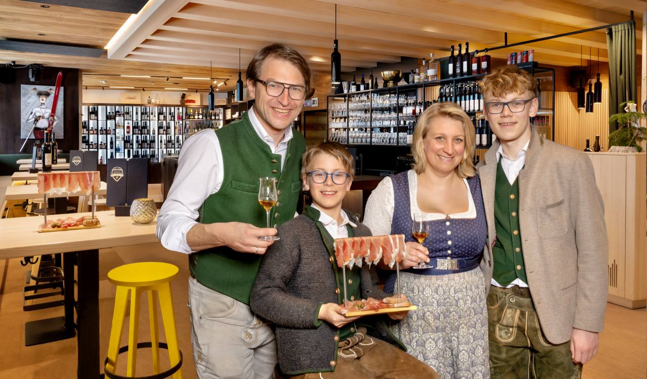 Parzmair Saalbach bar, Foto 5 von 7